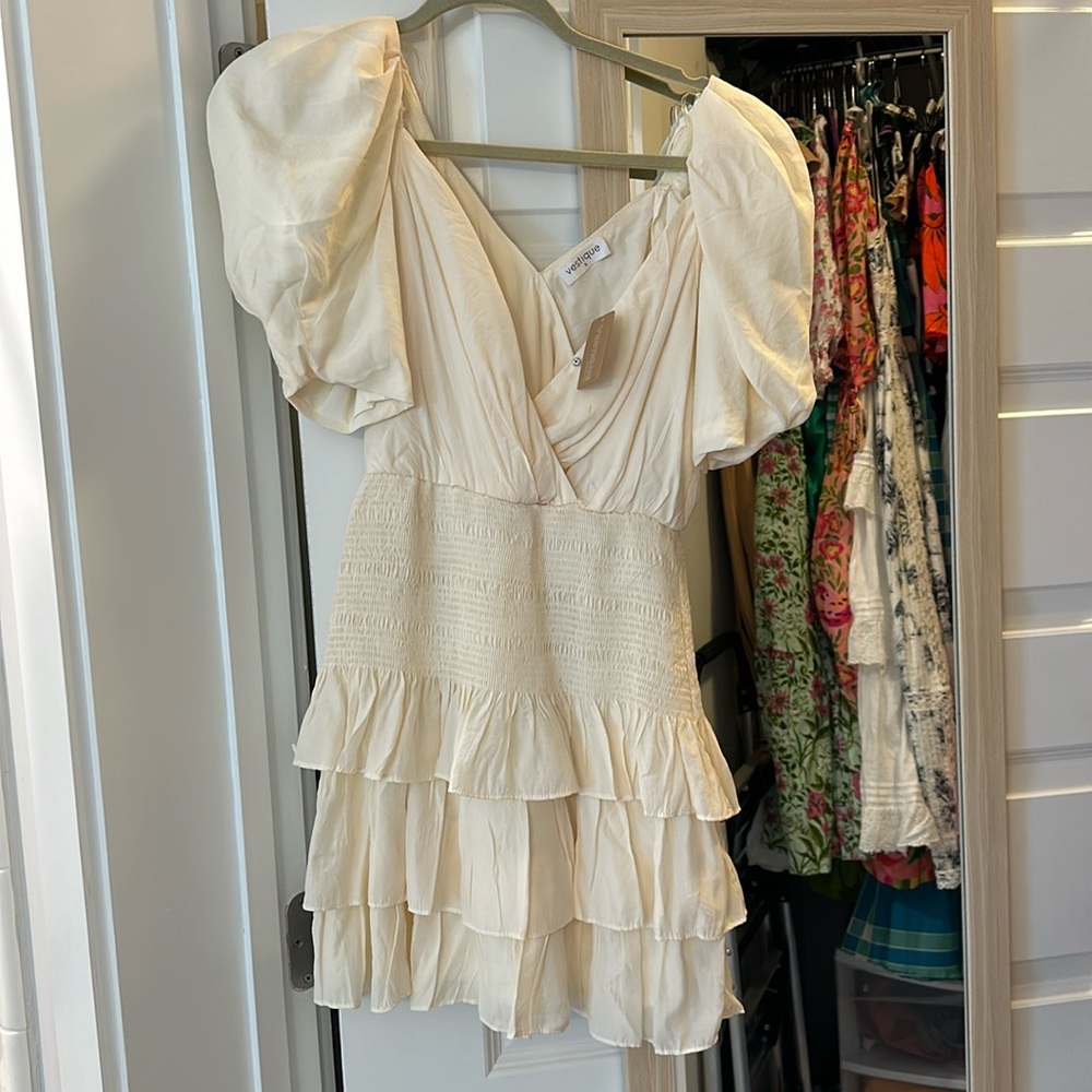 Vestique Bella mini dress NWT